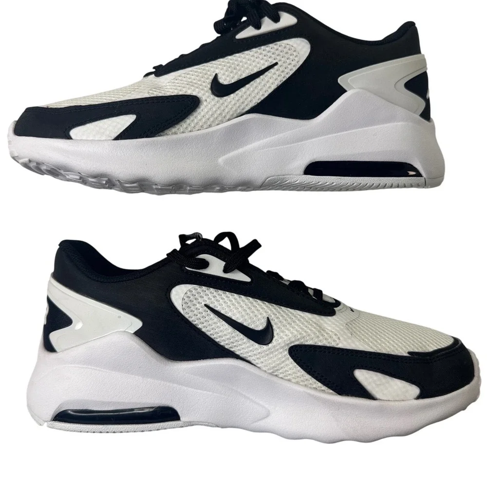 Nike‎ Air Max Bolt Women's  White Black Running Shoes CU4152-101 Size 10